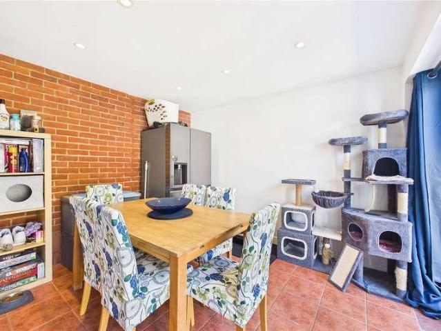 House for sale in Horsell, Woking
