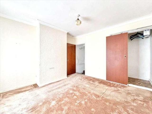 House for sale in Huthwaite, East Midlands