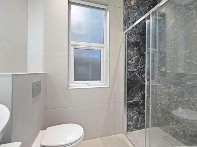 House for sale in Shepherd's Bush, Greater London
