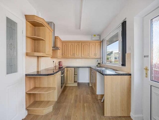 House for sale in Sandpits