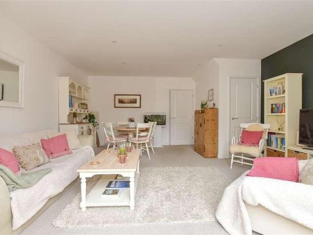 House for sale in Folkestone, Kent
