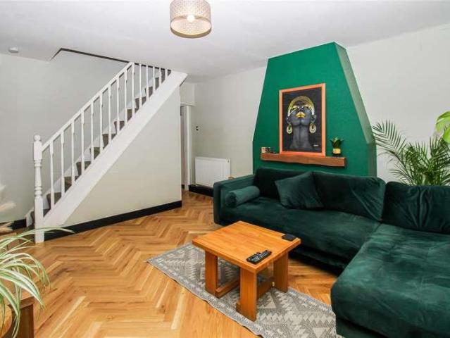 House for sale in Knottingley, West Yorkshire