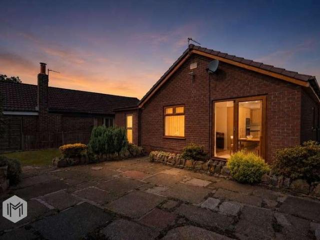 House for sale in Bradshaw, Lee Bank