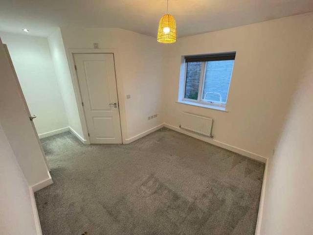 House for sale in Lakeside, South Yorkshire