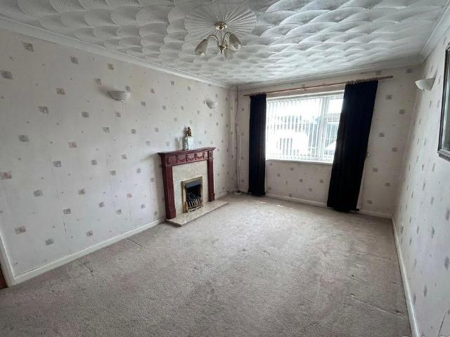 House for sale in Bromsberrow Heath, Gloucestershire