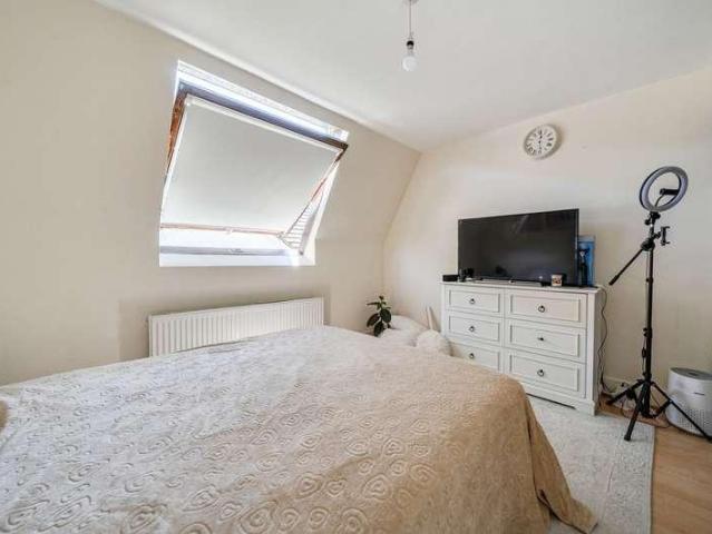 House for sale in London Borough of Ealing, Park Royal