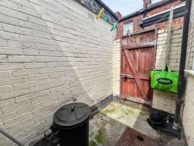 House for sale in Calderstones