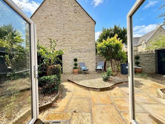 House for sale in Fossebridge, Gloucestershire