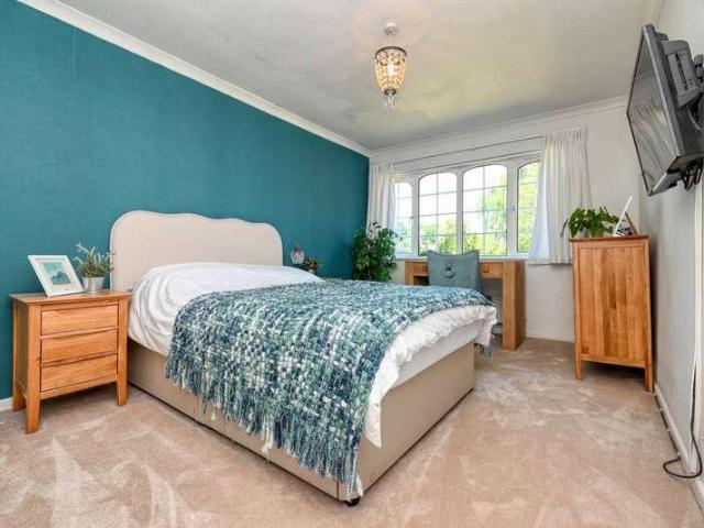 House for sale in Caversham Park, Reading