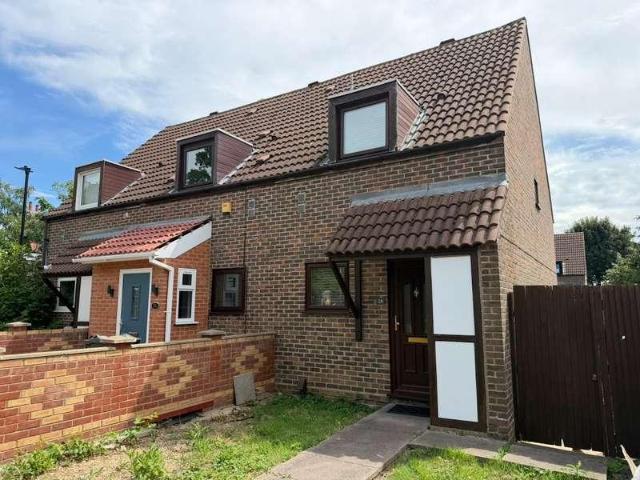 House for sale in London Borough of Hounslow, Greater London