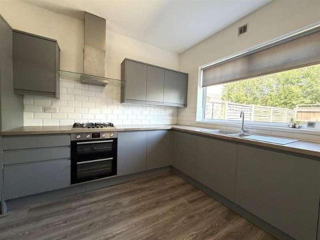 House for sale in Daisy Hill, Lee Bank