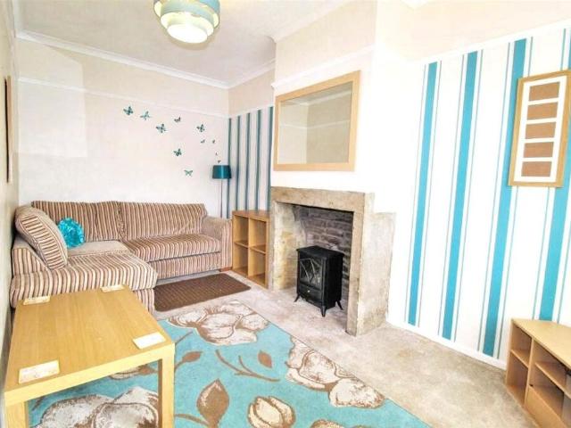 House for sale in Huddersfield, West Yorkshire