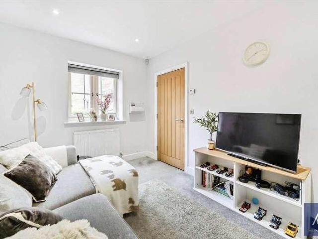 House for sale in Brackley, West Northamptonshire
