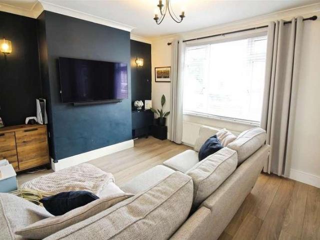 House for sale in Glasshoughton, Castleford