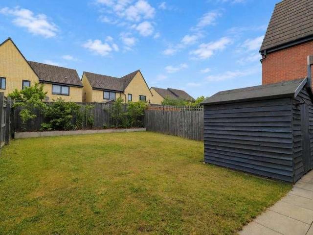 House for sale in Fitzwilliam, West Yorkshire