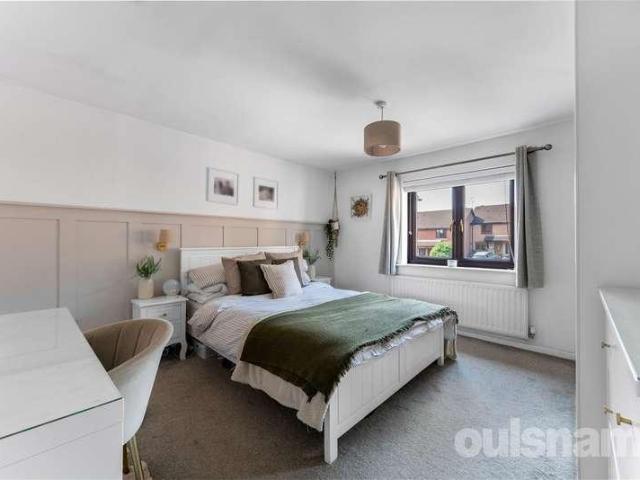 House for sale in Bromsgrove, Worcestershire
