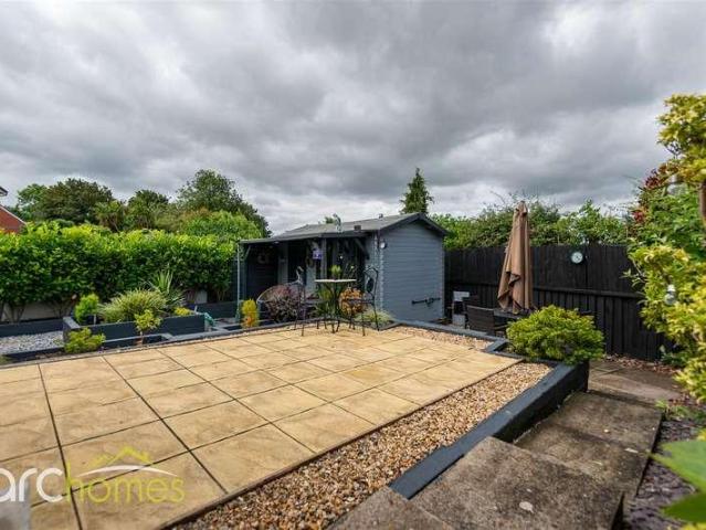 House for sale in Daisy Hill, Lee Bank