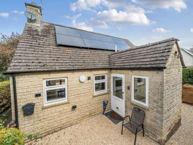 House for sale in Frampton Mansell, Cotswold