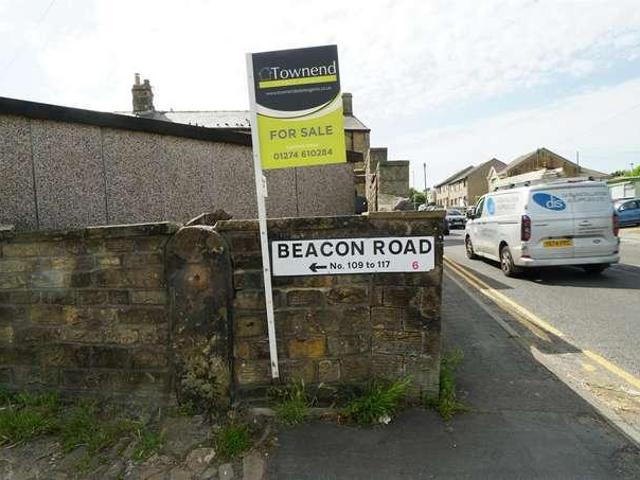House for sale in Slack Side, West Yorkshire