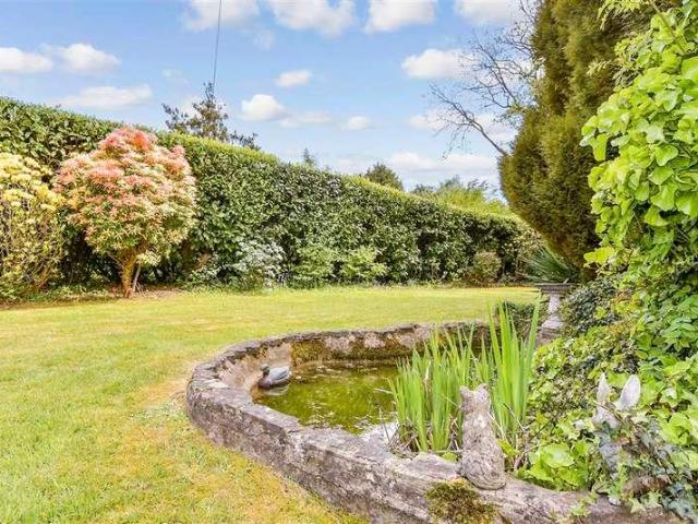 House for sale in The Butts, Kent