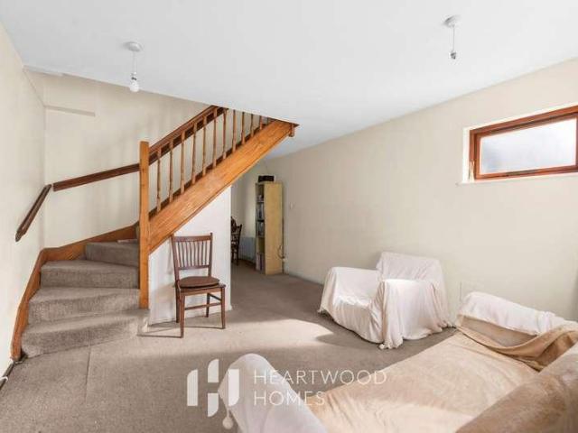 House for sale in St Albans, Five Acres
