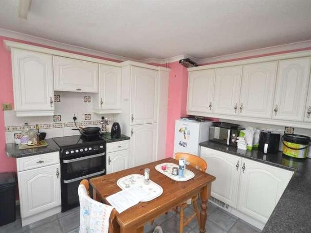 House for sale in Chipping Hill, Essex