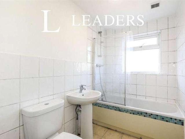 House for sale in Hammond Street