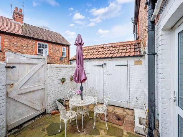 House for sale in Pachesham Park, Surrey