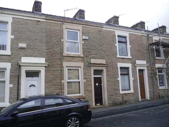 House for sale in Oakenshaw, Backburn