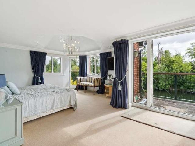 House for sale in Fishery, Maidenhead