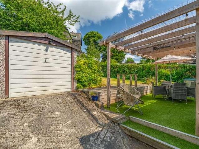House for sale in Rufford Park, Yeadon