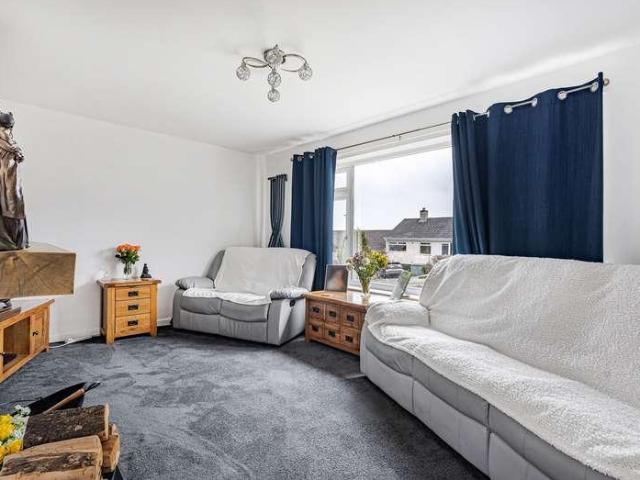 House for sale in Hallaze, Scredda