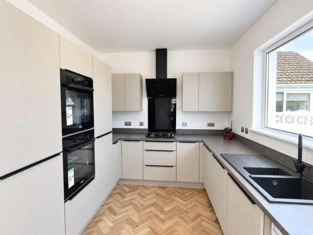 House for sale in Laleston, Cefn Glas
