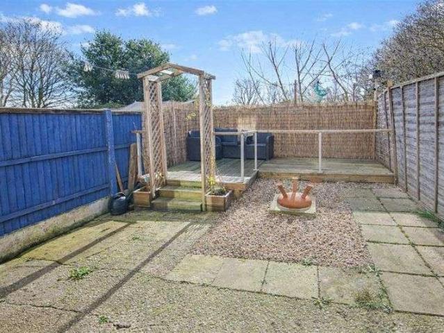 House for sale in Darfield, South Yorkshire