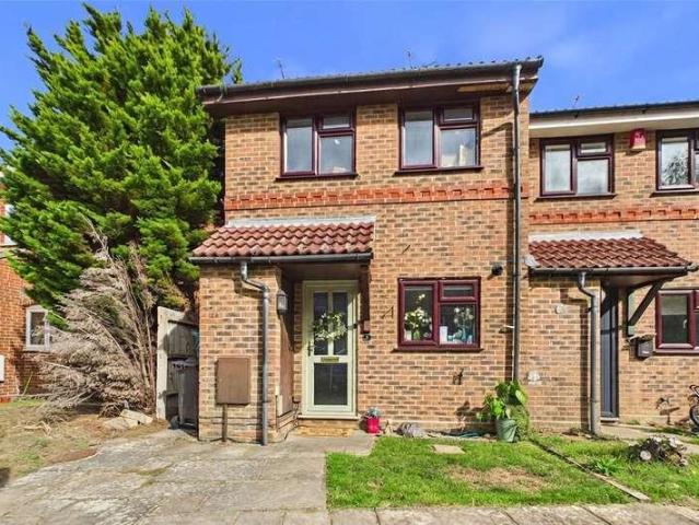 House for sale in Bagshot, Surrey Heath