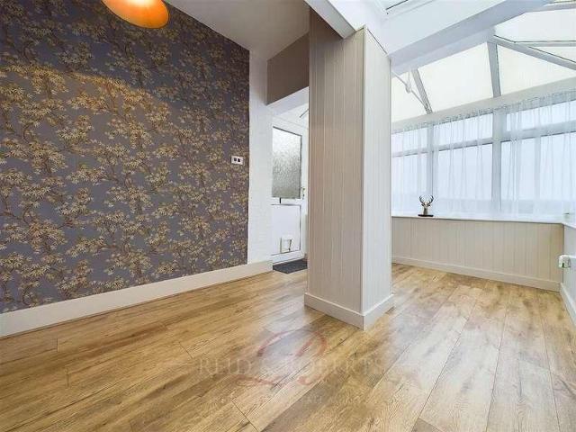 House for sale in Holywell, Ysceifiog