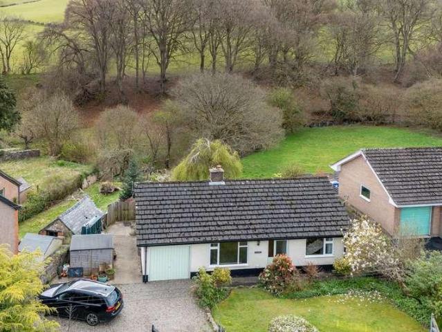 House for sale in Cyffylliog, Wales