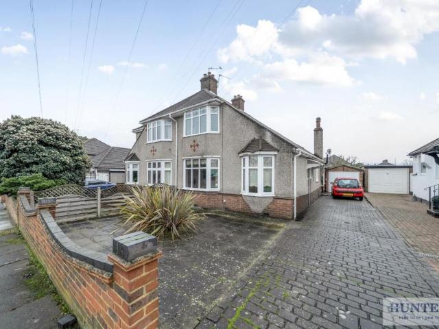 House for sale in Barnehurst, Greater London