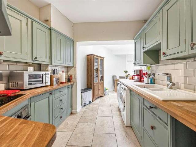 House for sale in Henley-on-Thames, Berrick Salome