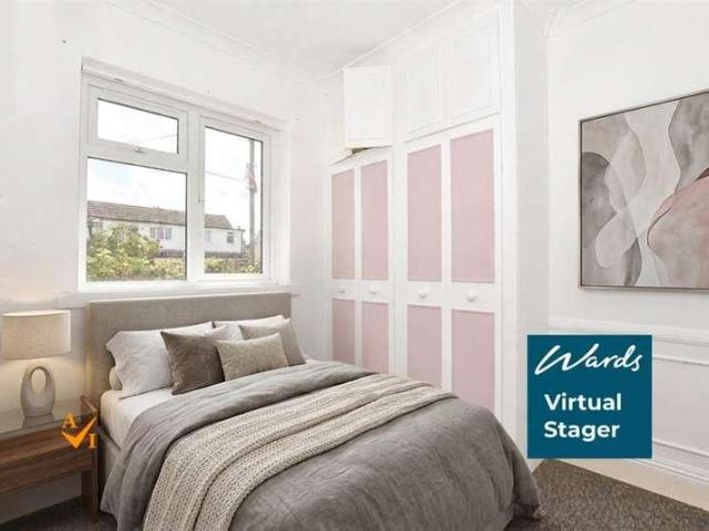House for sale in The Butts, Kent