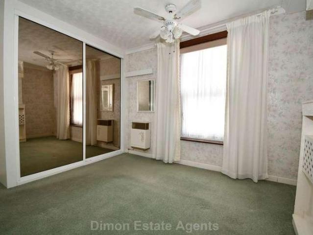 House for sale in Middlecroft, Hampshire