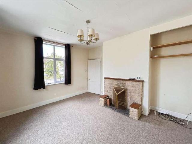 House for sale in Fossebridge, Gloucestershire