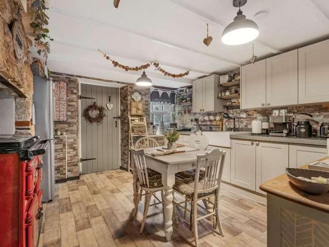 House for sale in St. Mewan, Sticker