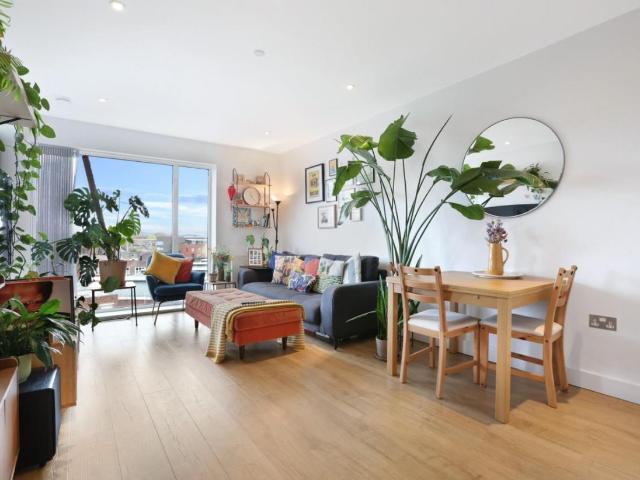 House for sale in Camberwell, Greater London
