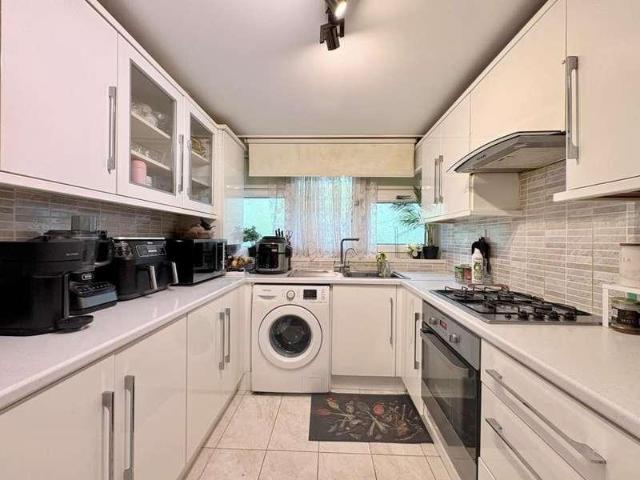 House for sale in London Borough of Hounslow, Heston