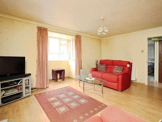 House for sale in Rushey Mead, Leicester