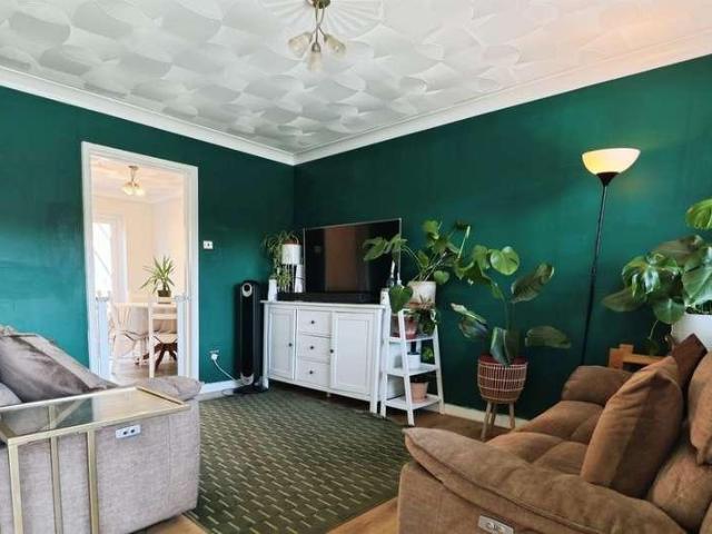 House for sale in Ynysybwl and Coed-y-cwm, Glyncoch