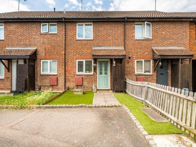 House for sale in Oxted, Hillview