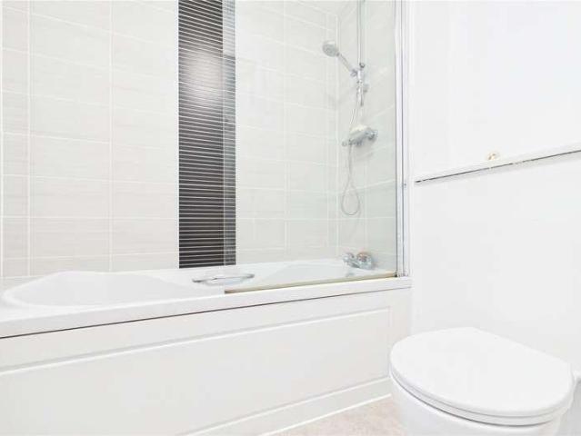 House for sale in Dee Park, Reading