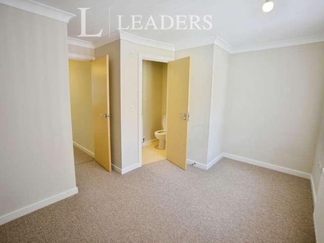 House for sale in Chipping Hill, Essex